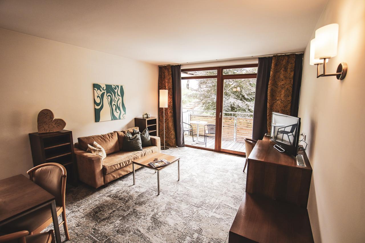 Active By Leitner'S Hotell Kaprun Exteriör bild