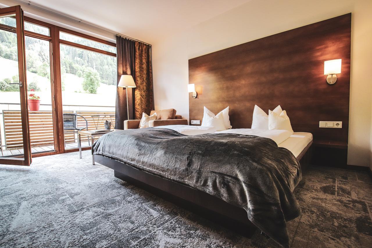 Active By Leitner'S Hotell Kaprun Exteriör bild