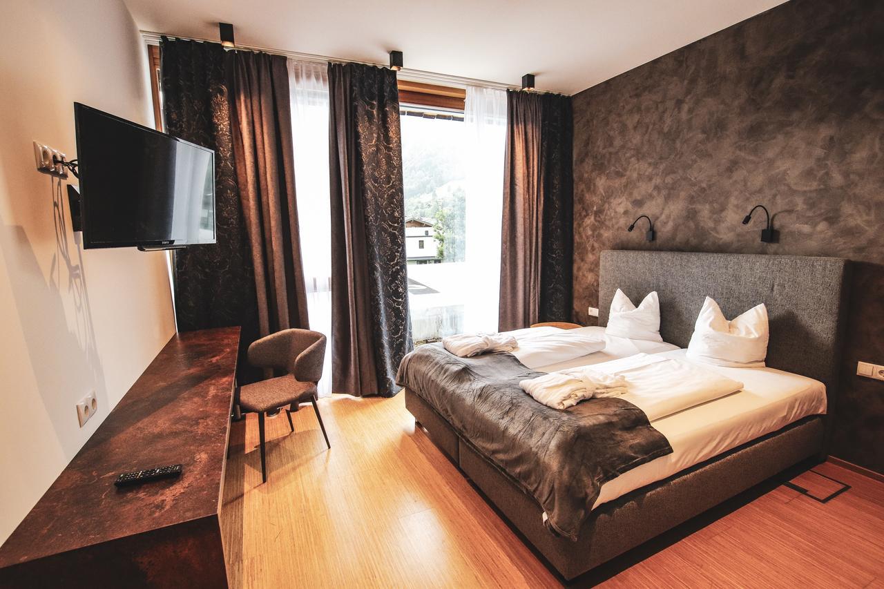 Active By Leitner'S Hotell Kaprun Exteriör bild